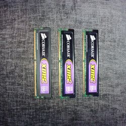 3 Corsair 800Mhz 2GB x 3 ( 6GB) RAMs