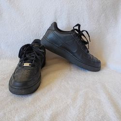 Air Force 1 Low GS 'Triple Black' 314192-009 Youth 5Y