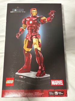 Iron Man Mark 3 Collector Set
