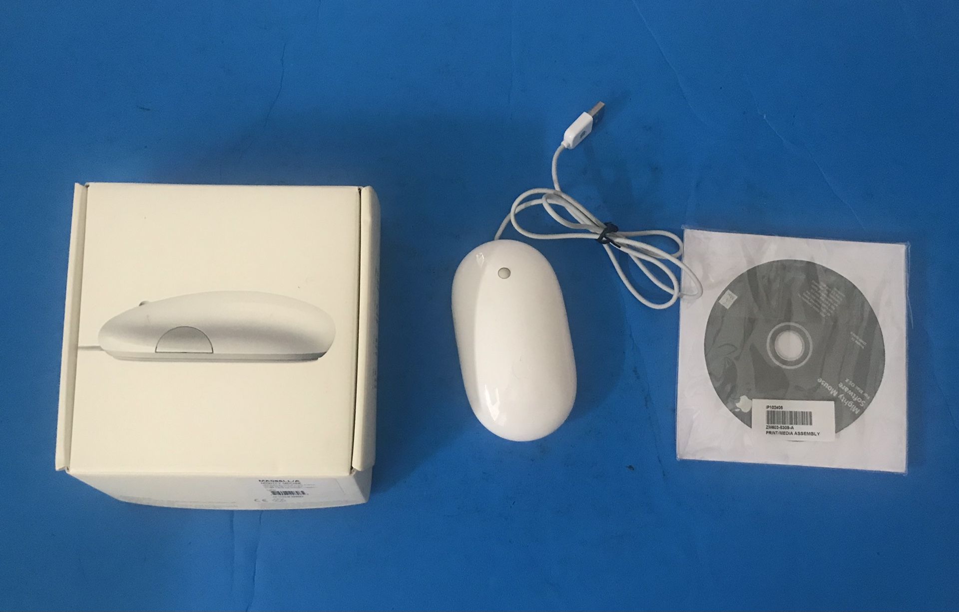 Excellent Apple A1152 USB Wired Mighty Mouse (MA086LL/A) w/ original box...