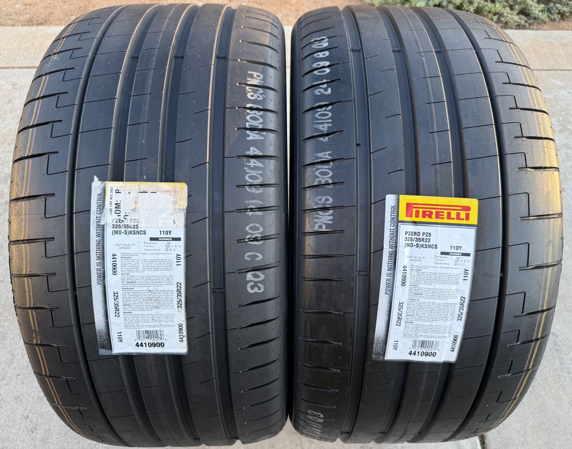 TWO BRAND NEW 325/35R22 Pirelli P Zero PZ5 Noise Canceling Tires 325-35-22 325 35 22