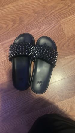 Red bottom slides size 10