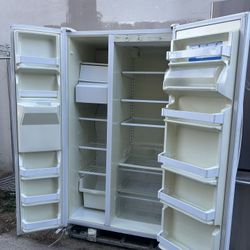 Whirl Pool Refrigerator (Used) 