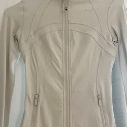 DEFINE Lululemon jacket