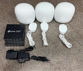 Google Nest WiFi Pro 6e 3-Pack with 2 TP-Link 2.5G Switch