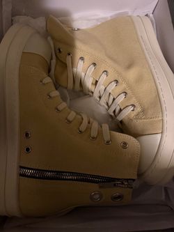 Rick O. Shoes size 8