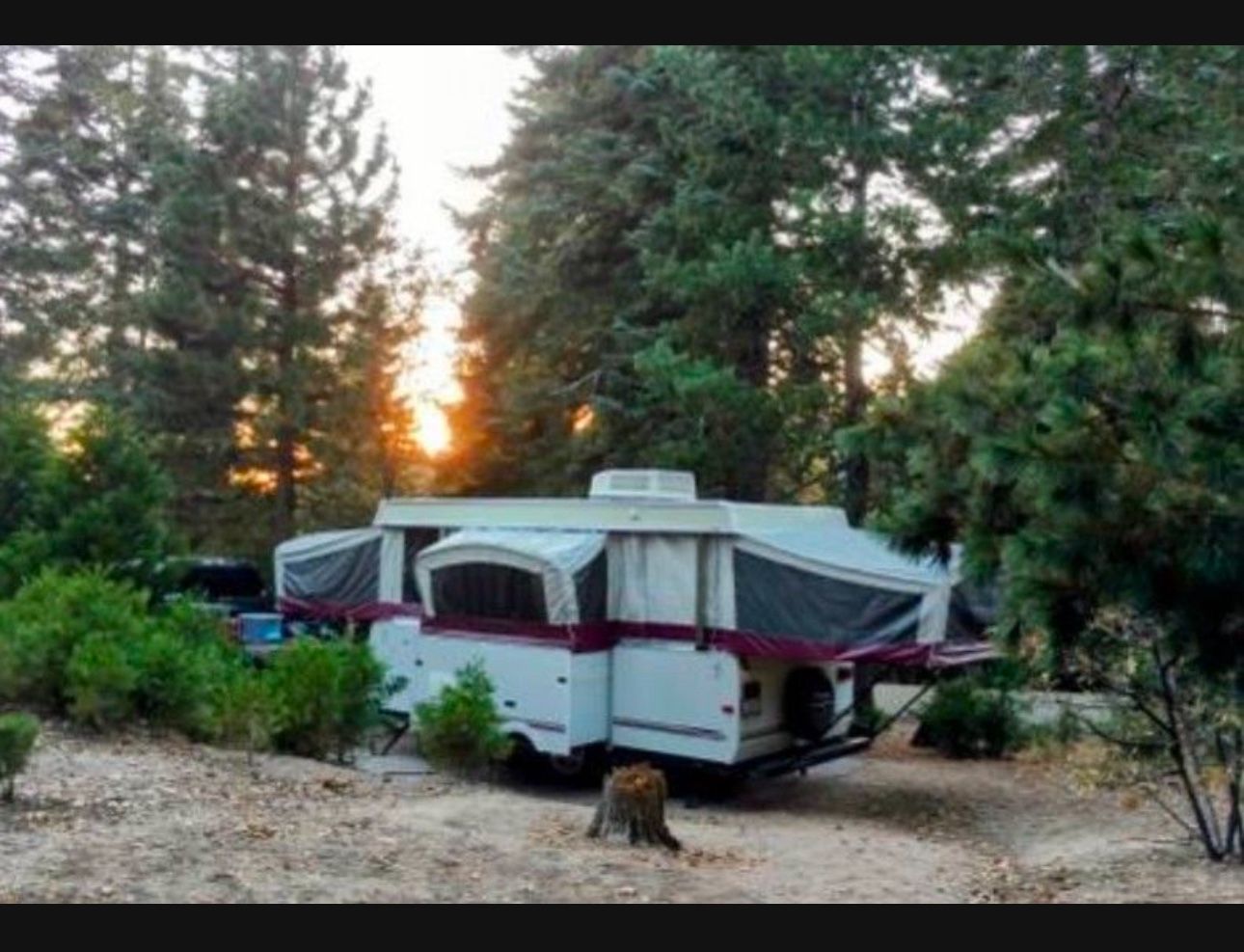 2009 Fleetwood Niagara Popup Trailer, !! High Wall SLIDEOUT !! Sleeps 6-8 Roof A/c !! SHOWER !!