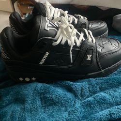 Lv trainers brand new