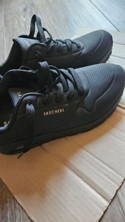 Skechers Black Low-Top Sneakers