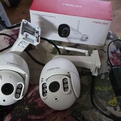 Foscam HT2 Outdoor Pan Tilt Zoom Wifi Camera