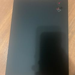 Mint lenovo x1 8th gen i7 10 gen , 512 Ssd with UHD graphic