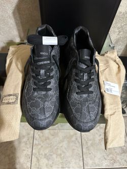 GUCCI MEN’s BLACK RYTHON SNEAKERS. SIZE 10.
