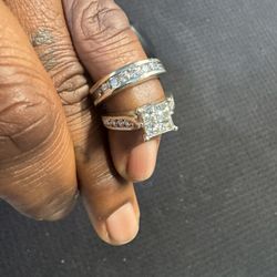 Stunning Engagement Diamond Ring Set