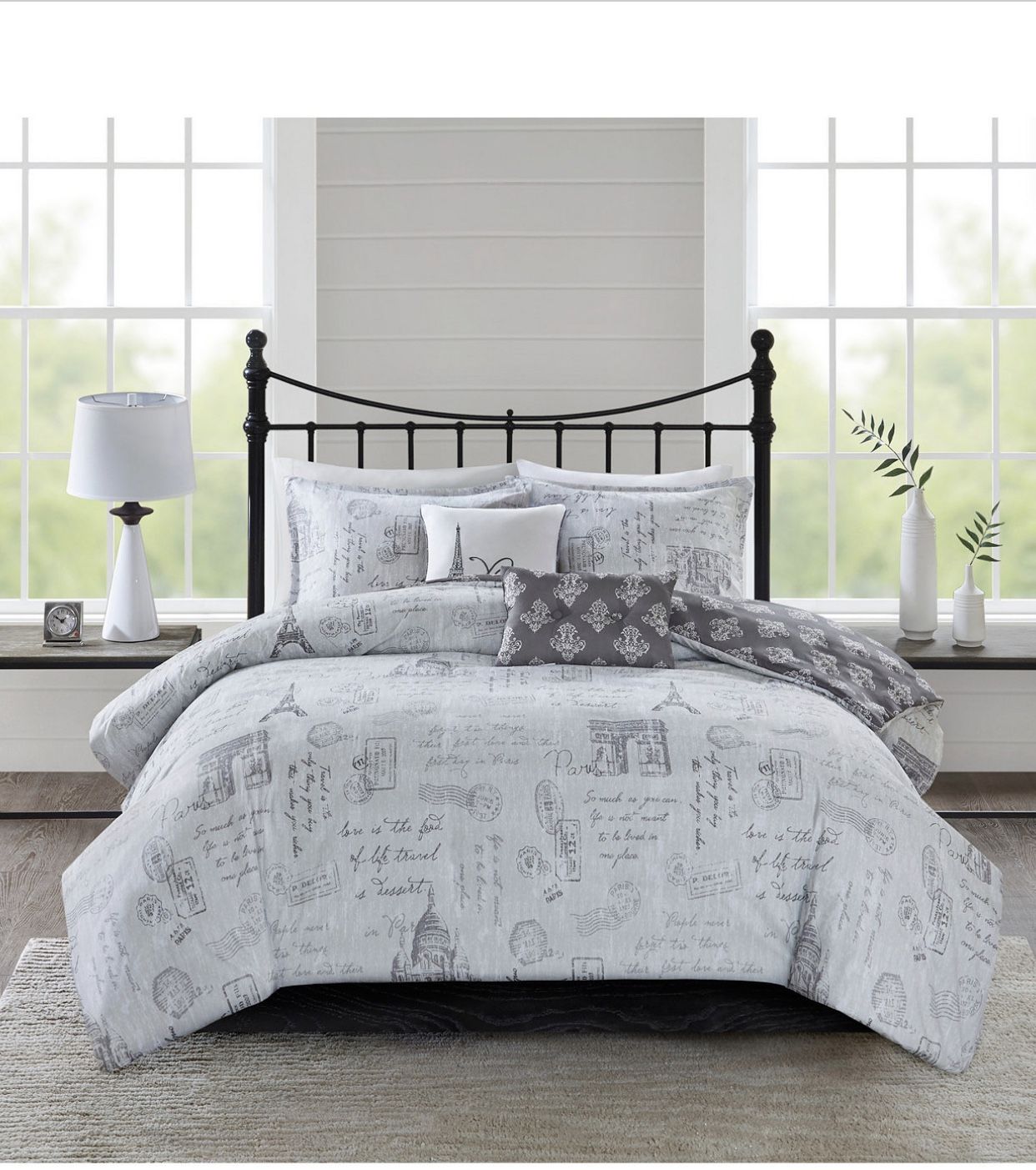 Full/queen 4 piece paris print duvet cover set