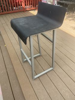 Black And Gray 29 “1/2 Barstools 3 Of Them For $15