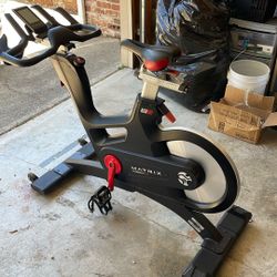 Matrix C7 Spin Bike