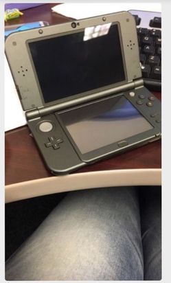 Nintendo 3ds BRAND NEW !