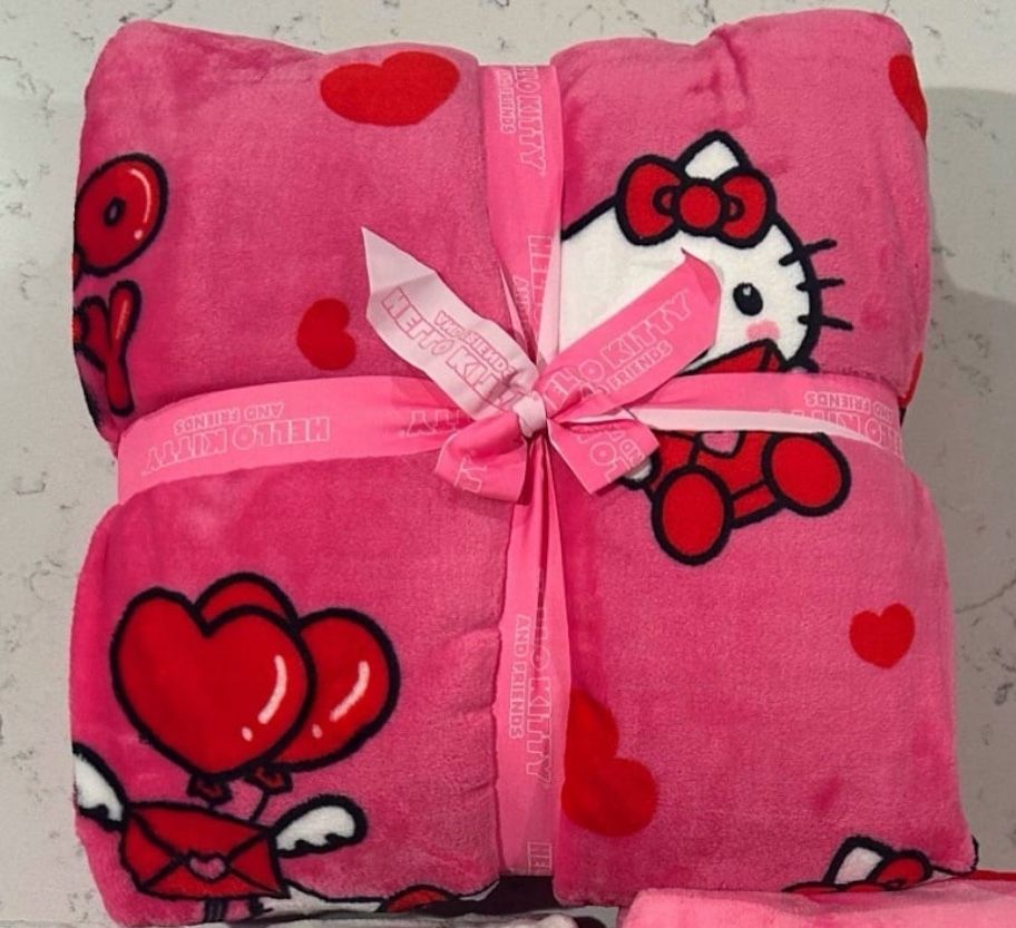 Hello Kitty Blanket