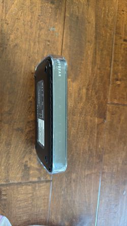 Netgear dual band  Modem  Router WNDR3400v3 and Motorola SURFboard Model SB6141