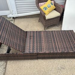 Outdoor lounge chair