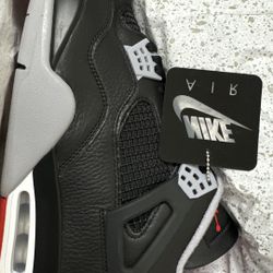 Jordan 4 Retro Bred  Size 13 