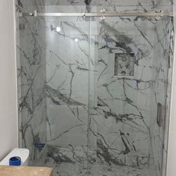 Glass shower door