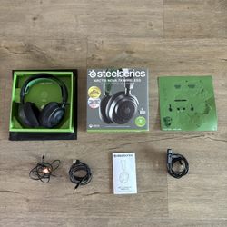 SteelSeries Arctis 7X Nova Wireless Gaming Headset – Like New