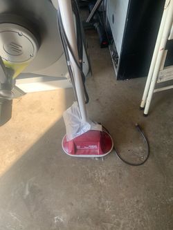 Floor scrubber