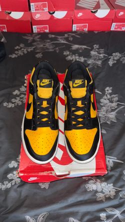 Retro Low “Reverse Goldenrod (2024)” Dunks. [M10.0]