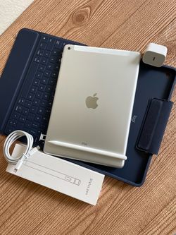 iPad 8th Generation 128GB  WiFi + Cellular (Unlocked) with keyboard, pen & Accessories (Latest IOS 26 up to date)