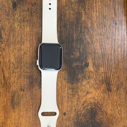 2024 Apple Watch SE (2nd Generation) GPS 40 MM