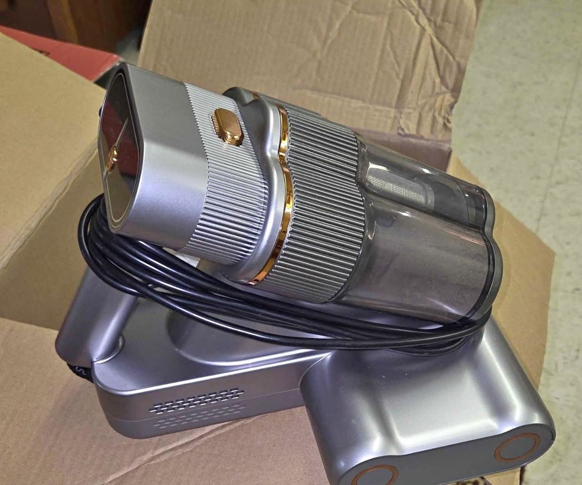 Handheld bed vacuum cleaner JQ308 Brand new