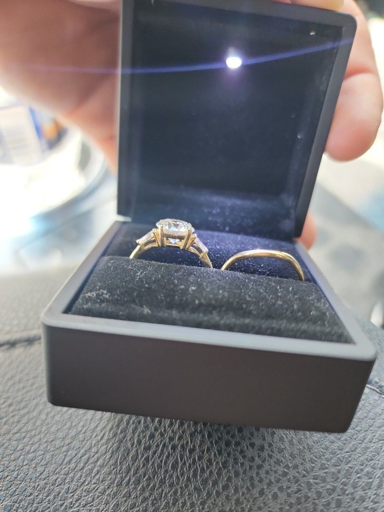 Make Any Offer? Brand New NOT Used Engagement Ring Set