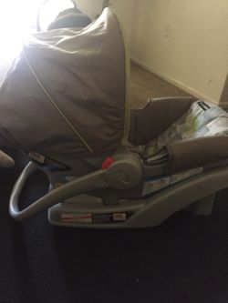 Infant car seat