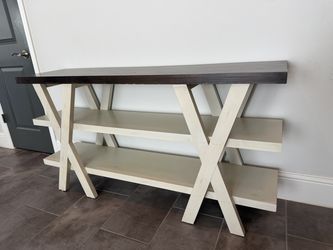 Farmhouse style Entryway Table