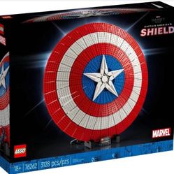 Brand new seal box lego 76262  Captain America's Shield 
