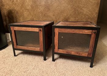 Tables: Industrial-Style End Table/Side Table/Nightstand
