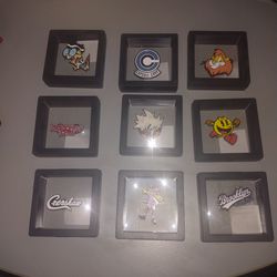 150 pins of comic cartoon characters and others for hats or t-shirts