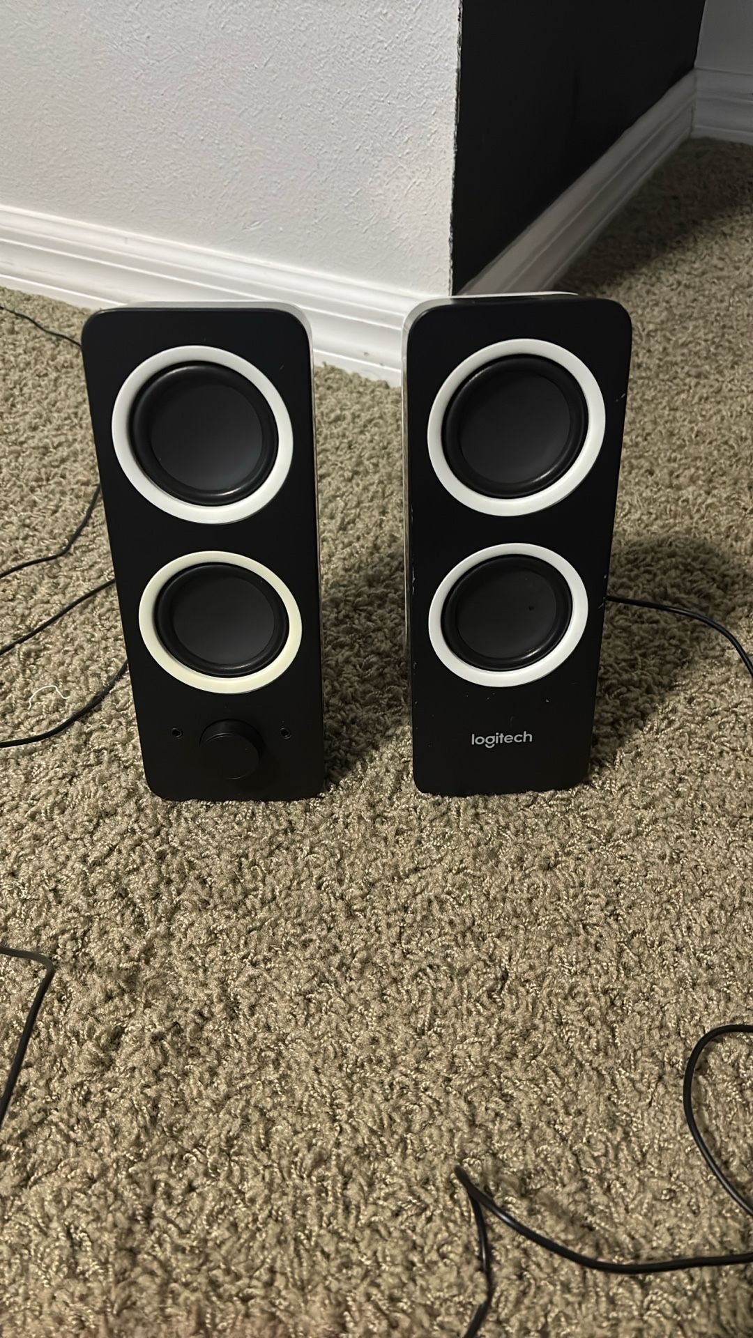 Logitech Computer Speakers