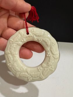 Lenox Vintage Ivory Porcelain Holly Holiday Wreath Christmas Ornament Gold Trim