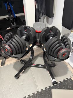 Bowflex SelectTech 1090 Adjustable Dumbbells with Stand