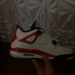 Jordan 4s Red Cements Size 9.5