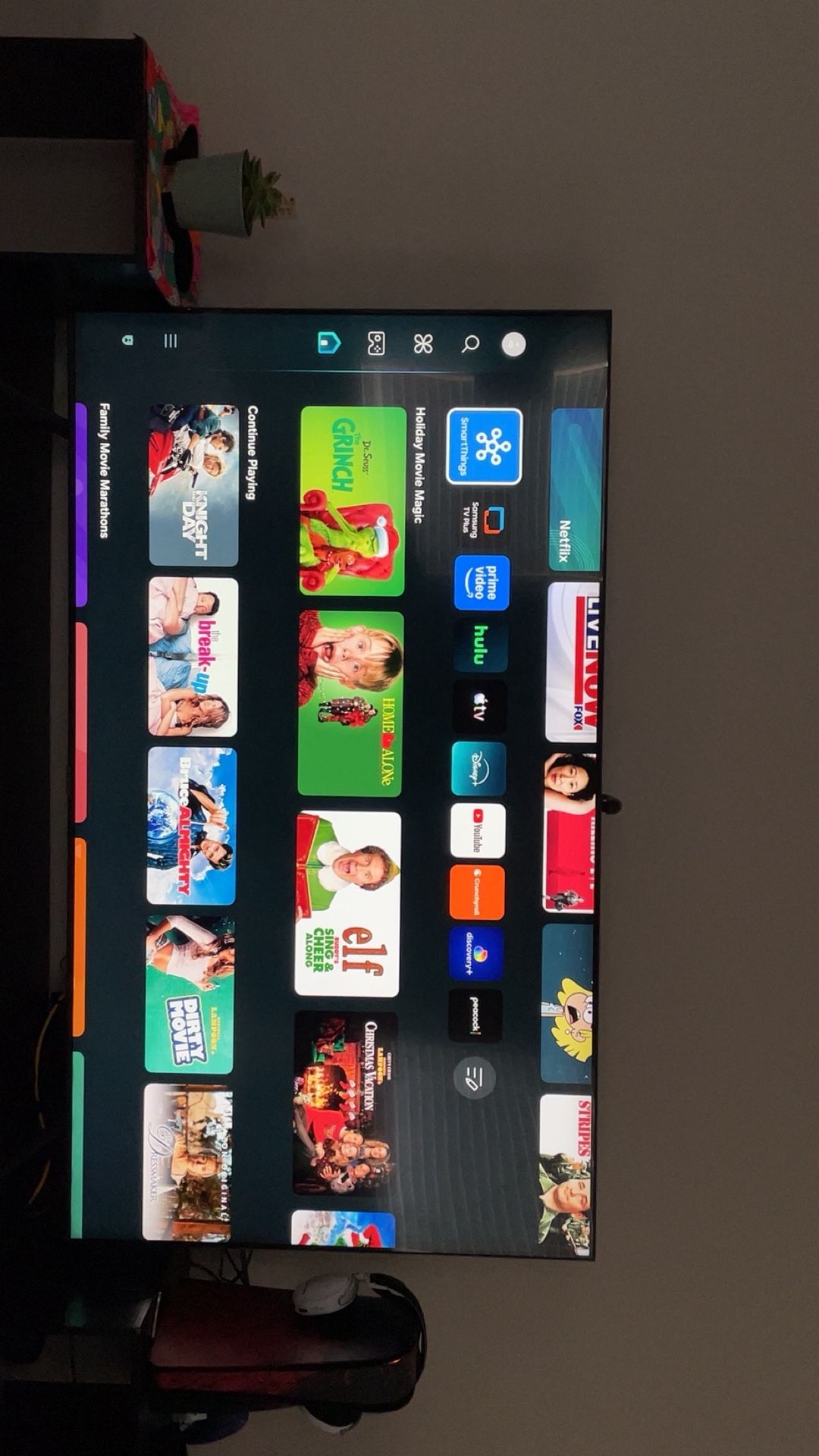 🔥 Samsung 65" Crystal UHD CU7000 4K TV 