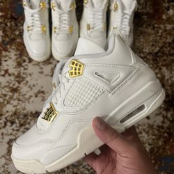 Jordan Retro 4 Metallic Gold 