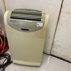 AC UNIT