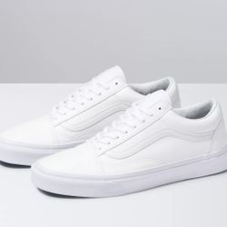 Vans Classic Tumble Old Skool Men 13 True Triple White Low Skate Shoes Leather (comes with laces). Condition is "Pre-owned". See pictures ask question