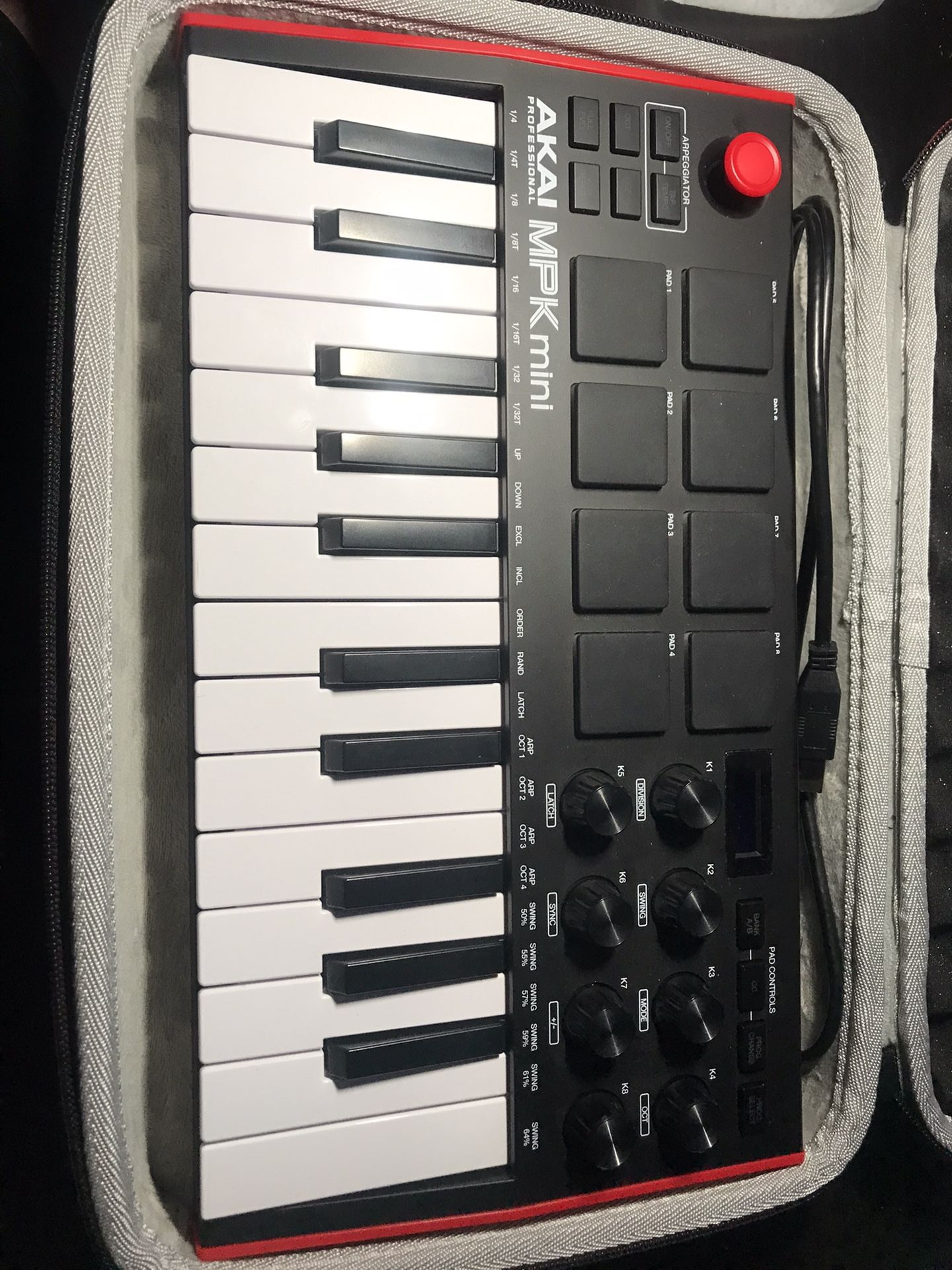 Akai MPK Mini Mk3 + LTGEM Travel Hard Carry Case