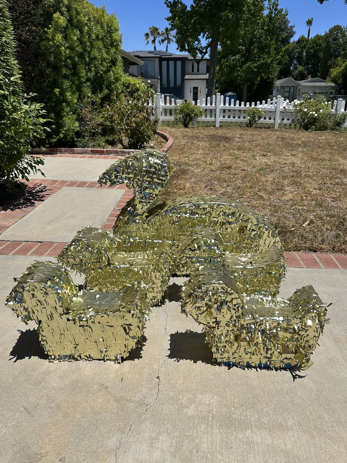 Duck And 4 Ducklings Piñatas FREE