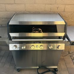 BBQ (Monument 6 Burner Grill)