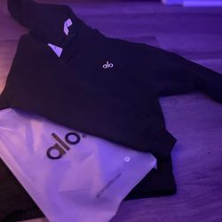 Medium alo hoodie
